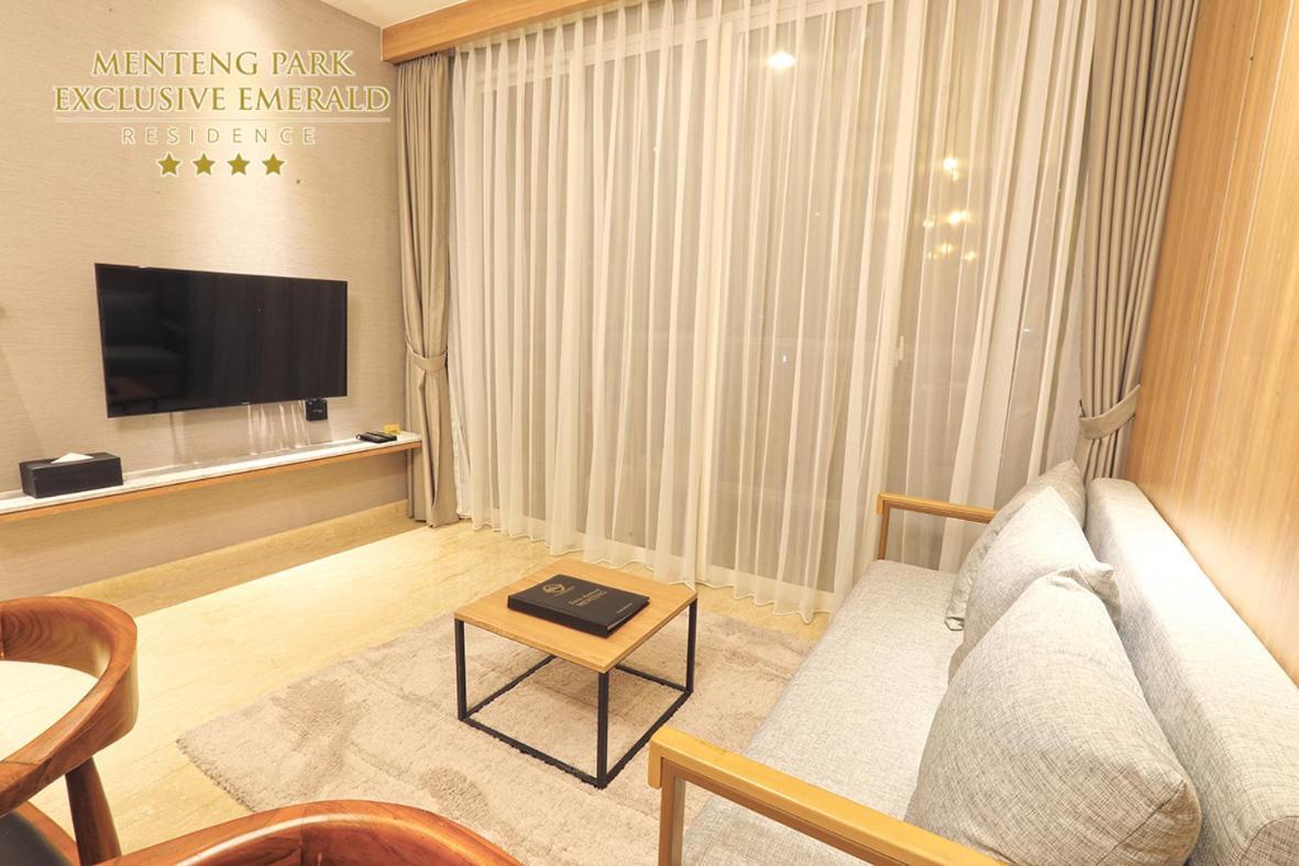 Menteng Park Exclusive Emerald Jakarta Exterior photo