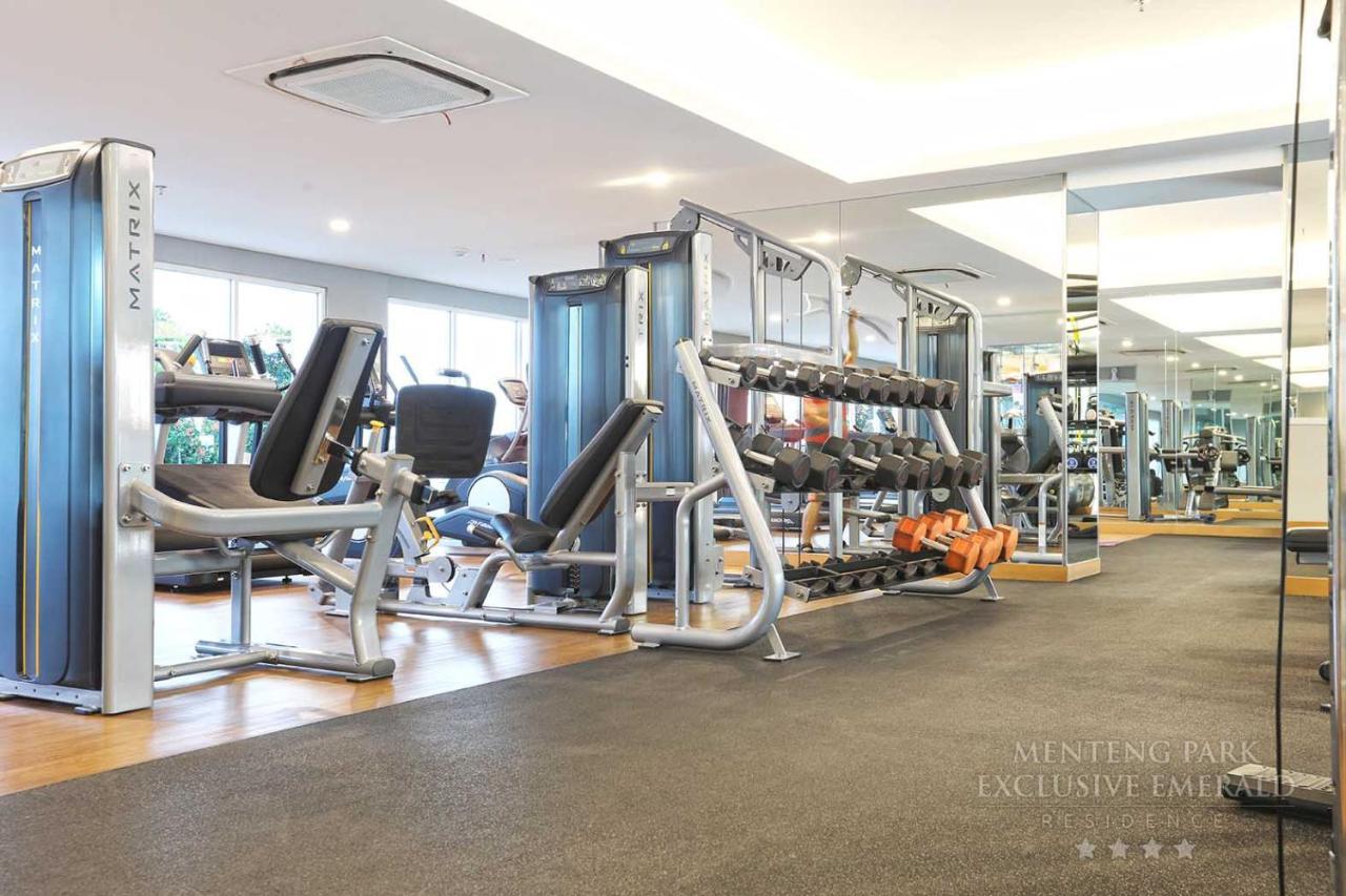 Menteng Park Exclusive Emerald Jakarta Exterior photo