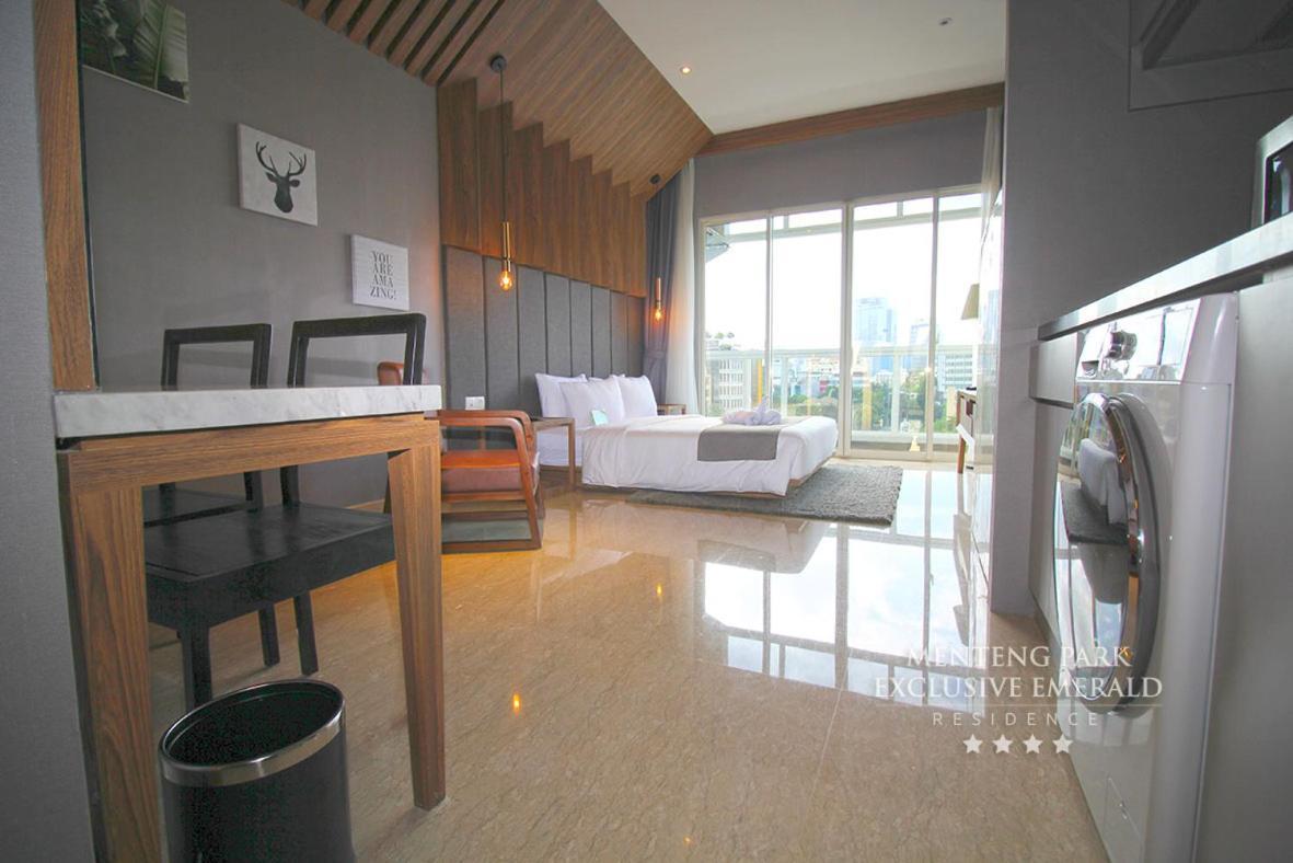 Menteng Park Exclusive Emerald Jakarta Exterior photo
